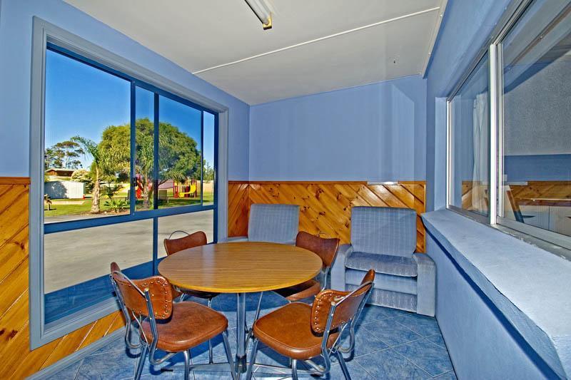 Georges Bay Apartments St Helens Exteriör bild